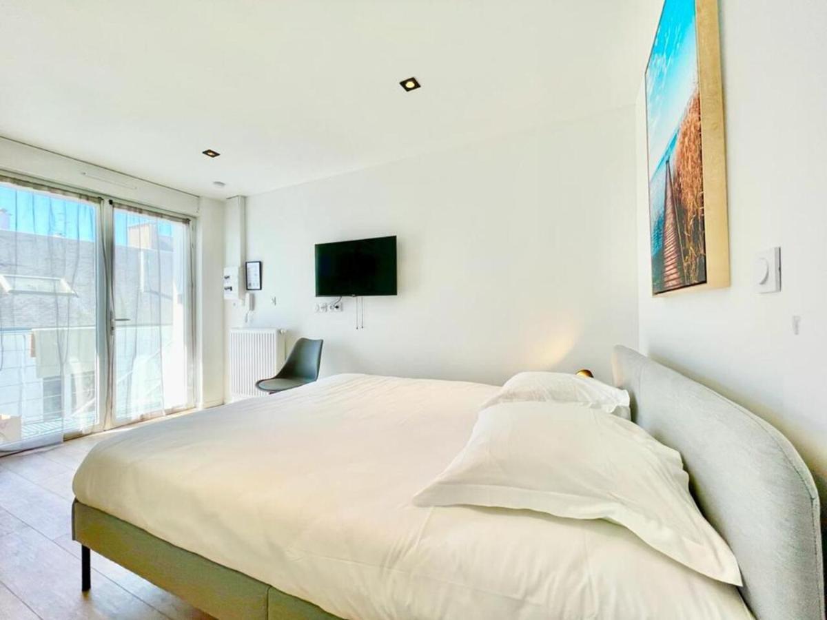 Residence Duguay - Centre Ville - Porte B - Appartements Tout Confort - Neuf - Nouveau 洛里昂 外观 照片